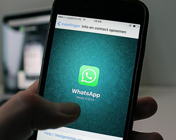 В WhatsApp теперь можно самому создавать стикеры с помощью ИИ / ИИ, сервисы и приложения / iXBT Live