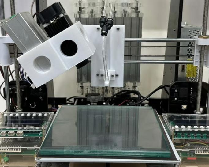 Новое слово в аддитивных технологиях: 3D-печать жидким силиконом уже доступна / 3D-печать / iXBT Live